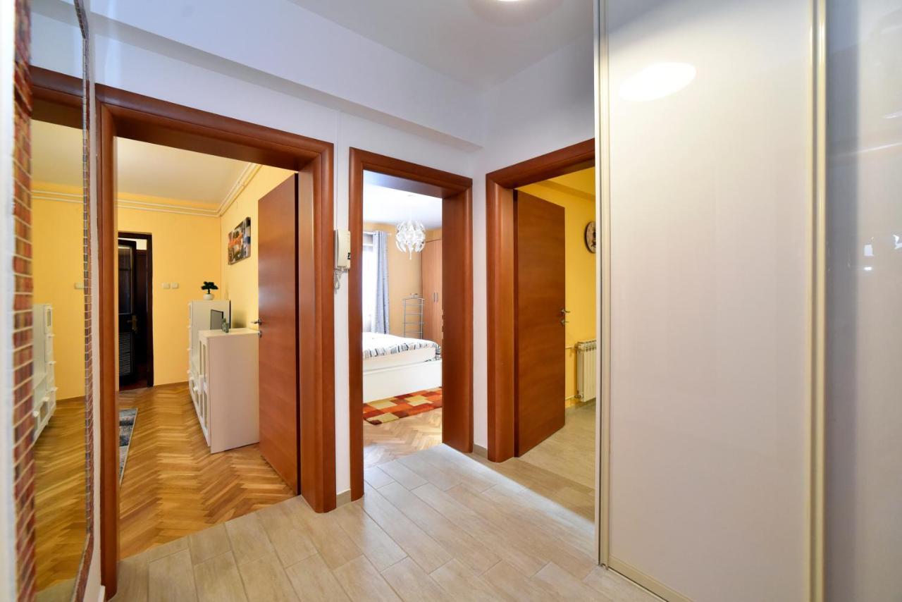 Apartment Ana ซาเกร็บ ภายนอก รูปภาพ